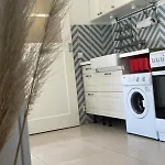 Stylisches Mit Kleiner Terrasse