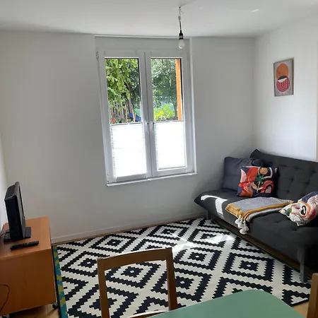 Stylisches Mit Kleiner Terrasse Apartment *