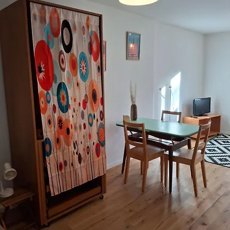 Stylisches Mit Kleiner Terrasse Apartment Mannheim