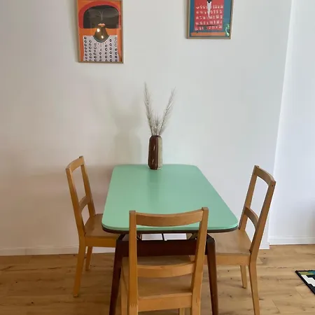 Stylisches Mit Kleiner Terrasse *