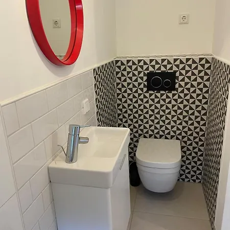 Appartement Stylisches Mit Kleiner Terrasse